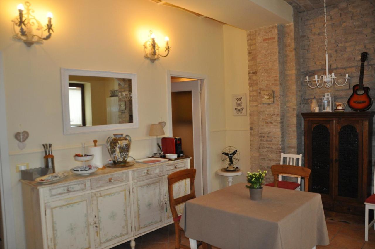 פסקרה Bed And Breakfast Piazza Mercato מראה חיצוני תמונה