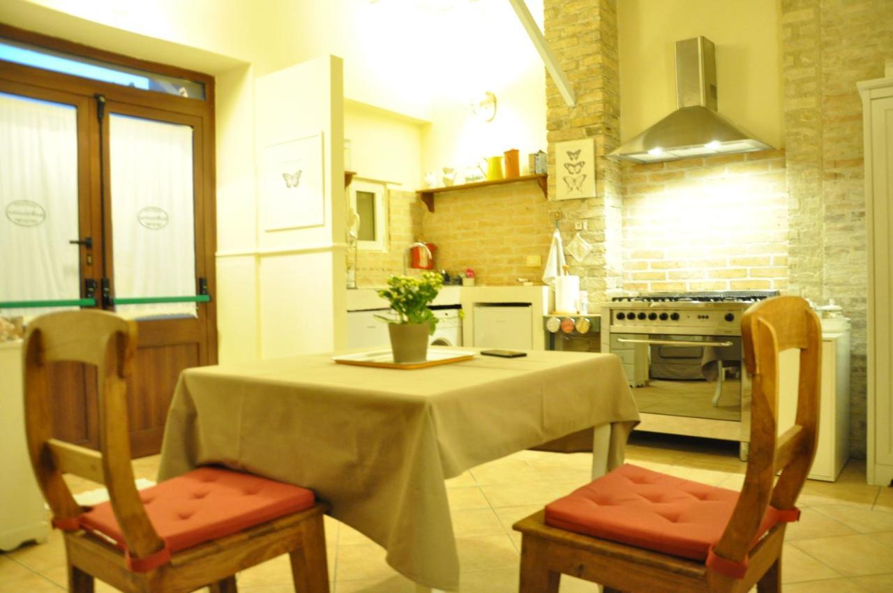 פסקרה Bed And Breakfast Piazza Mercato מראה חיצוני תמונה