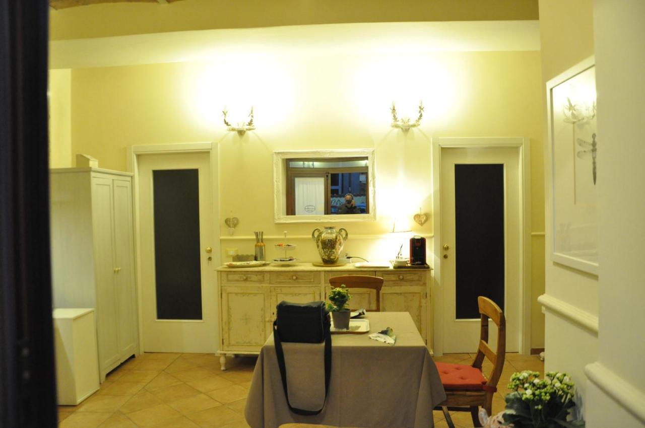 פסקרה Bed And Breakfast Piazza Mercato מראה חיצוני תמונה
