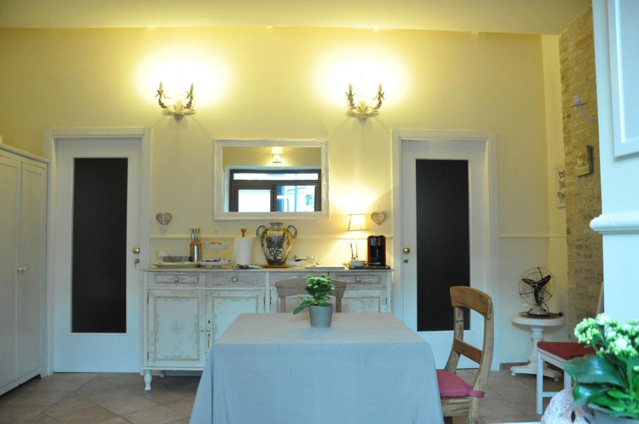 פסקרה Bed And Breakfast Piazza Mercato מראה חיצוני תמונה